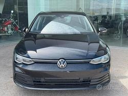 Nero Usata 2022 VW Golf VIII Tre volumi | 18.400 € (Super prezzo)