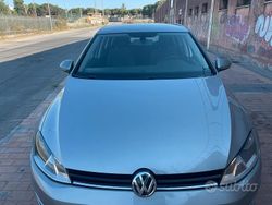 Grigio Usata 2016 VW Golf VII Tre volumi | 8000 € (Ottimo prezzo)