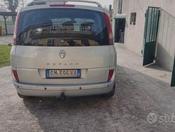 Grigio Usata 2004 Renault Espace Initiale Tre volumi | 700 €