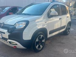 Bianco Usata 2024 Fiat Panda Cross Cross Due volumi | 14.490 € (Buon prezzo)