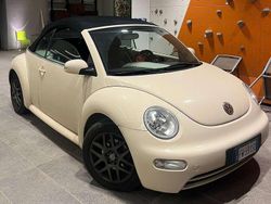 Beige Usata 2003 VW Beetle Cabrio | 7599 € (Buon prezzo)