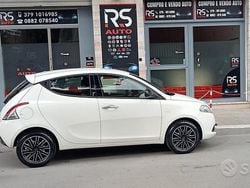 Bianco Usata 2012 Lancia Ypsilon Silver Due volumi | 6500 € (Buon prezzo)