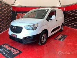Bianco Usata 2019 Opel Combo Monovolume | 7999 € (Buon prezzo)