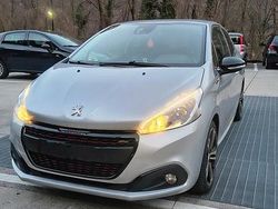 Usata 2017 Peugeot 208 GT-line Due volumi | 10.600 € (Buon prezzo)