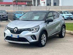 Argento Usata 2022 Renault Captur Intens SUV | 18.900 € (Cara)