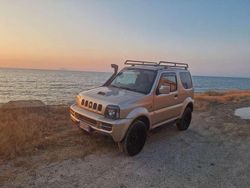 Usata 2010 Suzuki Jimny SUV | 12.000 € (Buon prezzo)