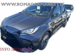 Grigio(met.) Nuova 2025 Toyota Yaris Trend Tre volumi | 22.600 € (Buon prezzo)