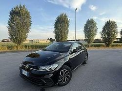 Usata 2024 VW Polo Life Tre volumi | 18.000 € (Buon prezzo)