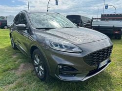 Magnetic grey Usata 2023 Ford Kuga ST-Line SUV | 23.500 € (Buon prezzo)