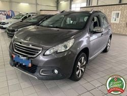 Grigio Usata 2015 Peugeot 2008 Allure SUV | 8950 € (Buon prezzo)