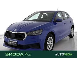 Blu pastello Usata 2023 Skoda Fabia Ambition Tre volumi | 16.300 € (Buon prezzo)