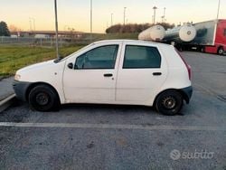 Bianco Usata 2000 Fiat Punto Tre volumi | 1000 € (Buon prezzo)