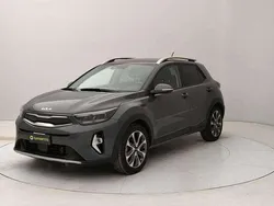 Grigio Usata 2023 Kia Stonic Style SUV | 15.700 € (Buon prezzo)