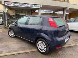 Nero Usata 2016 Fiat Punto Lounge Tre volumi | 4900 € (Ottimo prezzo)