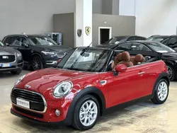 Blazing red Usata 2016 Mini Cooper D Cabriolet Hype Cabrio | 16.900 € (Buon prezzo)