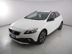 Banco Usata 2017 Volvo V40 CC Business Edition Station wagon | 13.900 € (Buon prezzo)