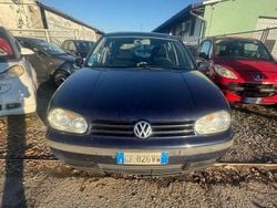 Blu/azzurro Usata 2002 VW Golf IV Tre volumi | 1490 € (Ottimo prezzo)