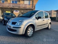 Grigio Usata 2007 Renault Modus Monovolume | 4900 € (Molto cara)