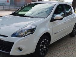 Bianco Usata 2012 Renault Clio IV Dynamique Tre volumi | 7490 € (Buon prezzo)