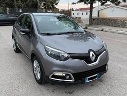 Grigio Usata 2015 Renault Captur SUV | 8500 € (Buon prezzo)