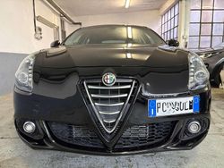 Nero Usata 2016 Alfa Romeo Giulietta Distinctive Tre volumi | 14.300 € (Cara)