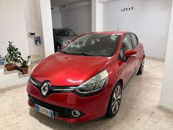 Rosso Usata 2015 Renault Clio IV Tre volumi | 7500 € (Buon prezzo)