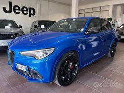 Blu Usata 2022 Alfa Romeo Stelvio Estrema SUV | 32.000 € (Cara)