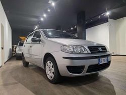 Grigio Usata 2007 Fiat Punto Classica Tre volumi | 2750 € (Buon prezzo)