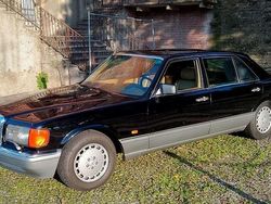 Nero Usata 1988 Mercedes 560 Tre volumi | 22.000 €