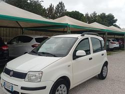 Bianco Usata 2011 Fiat Panda Emotion Tre volumi | 3990 € (Ottimo prezzo)