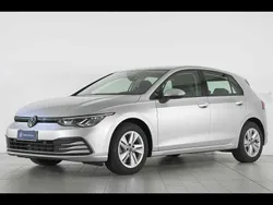 Argento Usata 2024 VW Golf VIII Life Tre volumi | 25.500 € (Buon prezzo)