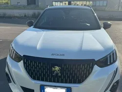 Usata 2022 Peugeot 2008 GT SUV | 20.500 € (Molto cara)
