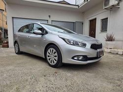 Argento Usata 2013 Kia Ceed Sportswagon Active Station wagon | 5990 € (Buon prezzo)