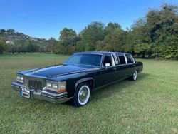 Nero Usata 1990 Cadillac Fleetwood Tre volumi | 18.200 €