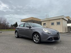 Grigio Usata 2011 Alfa Romeo Giulietta Distinctive Tre volumi | 4000 € (Super prezzo)