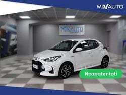Bianco Usata 2021 Toyota Yaris Hybrid Trend Tre volumi | 16.900 € (Buon prezzo)