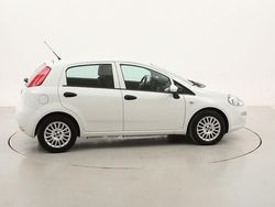 Usata 2017 Fiat Punto Street Due volumi | 7790 € (Cara)