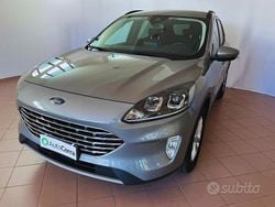 Grigio Usata 2022 Ford Kuga Business Edition SUV | 18.450 € (Buon prezzo)