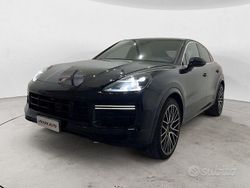 Nero Usata 2019 Porsche Cayenne Turbo SUV | 128.000 €