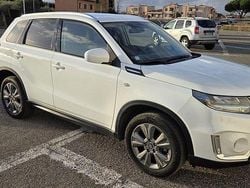 Bianco Usata 2023 Suzuki Vitara Cool SUV | 18.400 € (Ottimo prezzo)