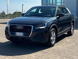 Grigio manhattan met. Usata 2022 Audi Q2 Business SUV | 28.400 € (Buon prezzo)