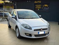 Grigio Usata 2012 Fiat Bravo Street Due volumi | 3600 € (Cara)