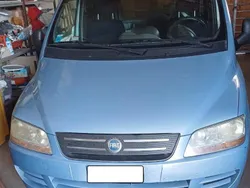 Blu/azzurro(met.) Usata 2005 Fiat Multipla Monovolume | 2100 € (Buon prezzo)