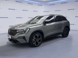 Gray Usata 2024 Renault Austral Iconic Esprit Alpine SUV | 30.290 € (Buon prezzo)