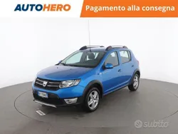 Blu Usata 2015 Dacia Sandero Prestige Due volumi | 8399 € (Buon prezzo)