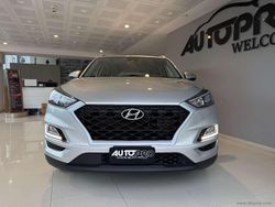 Grigio Usata 2018 Hyundai Tucson SUV | 15.300 € (Buon prezzo)