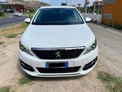 Bianco Usata 2019 Peugeot 308 GT-line Tre volumi | 8999 € (Ottimo prezzo)