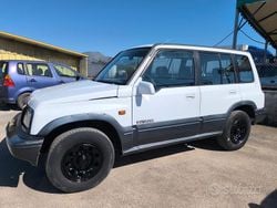 Bianco Usata 1999 Suzuki Vitara SUV | 3000 € (Buon prezzo)