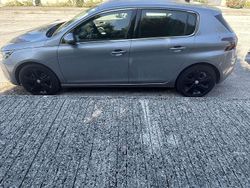 Usata 2019 Peugeot 308 Allure Tre volumi | 12.499 € (Buon prezzo)