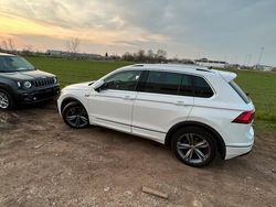Bianco Usata 2019 VW Tiguan SUV | 22.000 € (Cara)